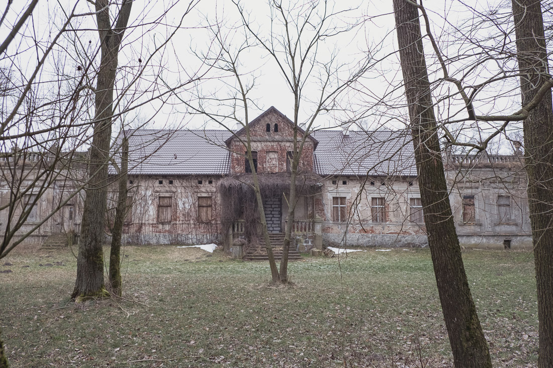 anna rusilko fotografia photography opuszczony pałac abandoned palace urbex bear