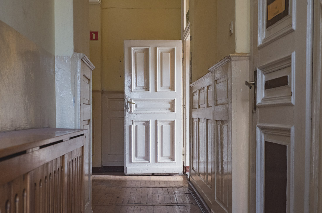 anna rusilko fotografia photography opuszczony pałac szkoła abandoned palace urbex