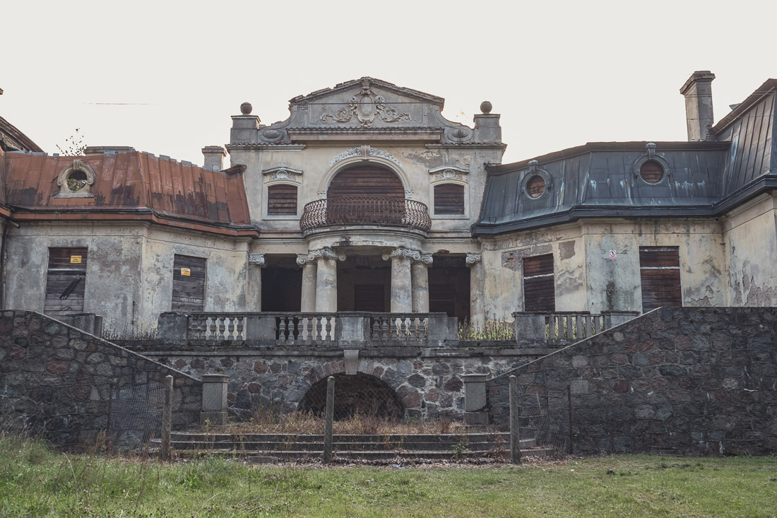 anna rusiłko fotografia photography opuszczony pałac abandoned palace piano urbex